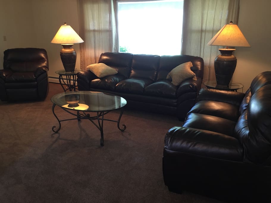 Spacious living room