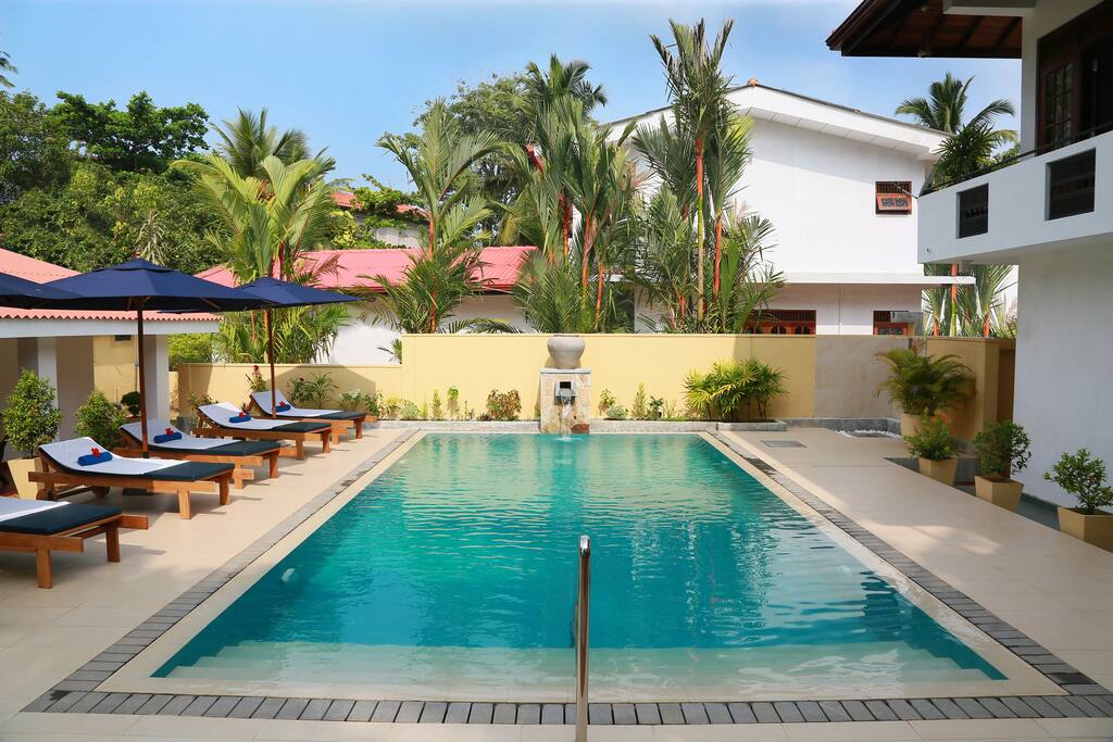 Sky and Sand Guesthouse Pool View