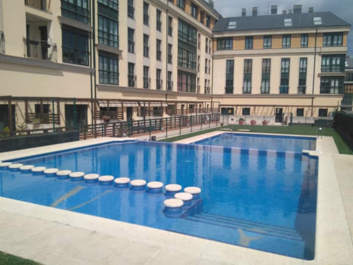 Apartamento Con Terraza, Piscina, Padel Y Parking - Foz