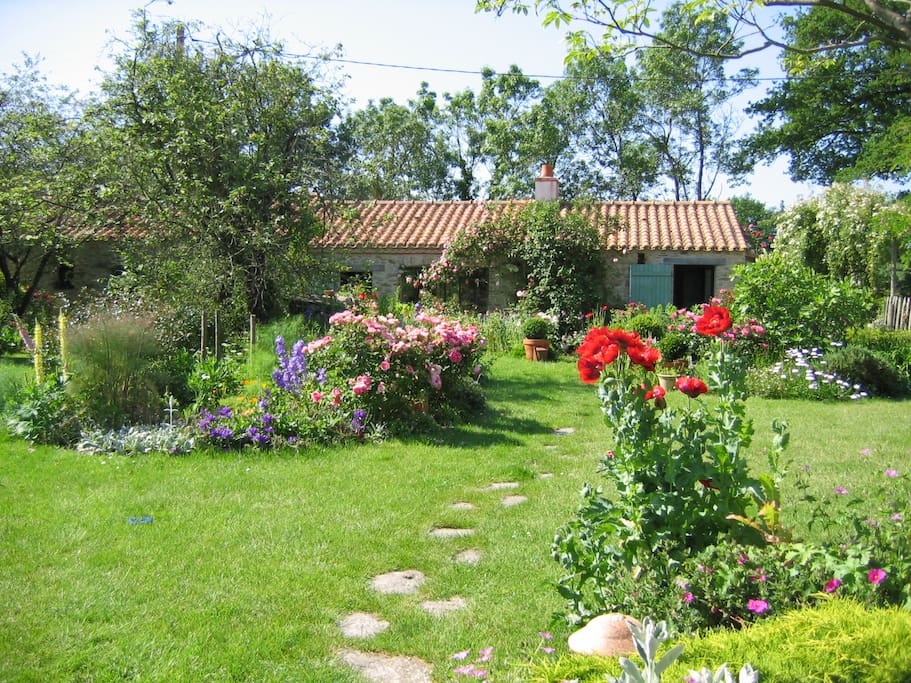 La longère : chambre d'hôtes et le Studio-gîte