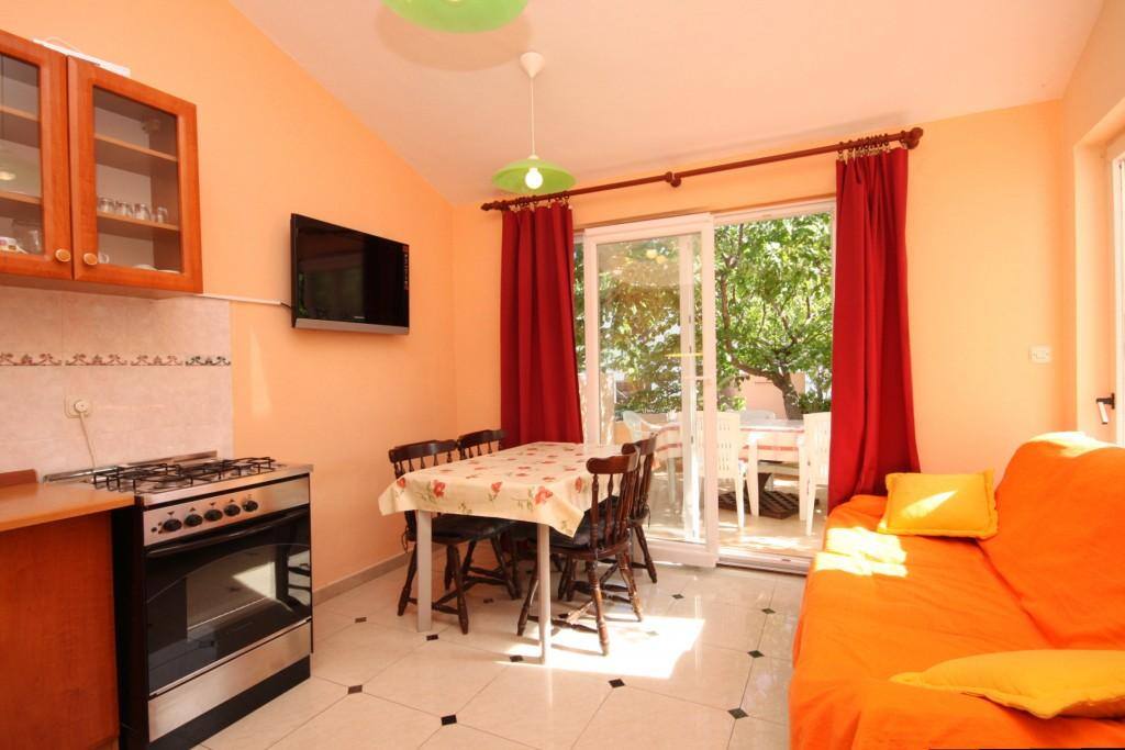 Dining room, Surface: 10 m²