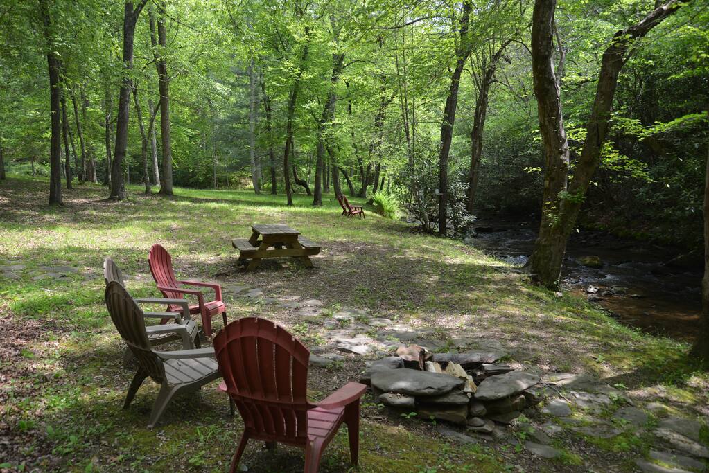 Many outside areas to enjoy.