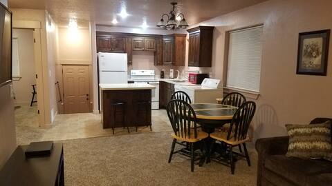 NEW COMFORT  Pocatello convenient to ISU and I-15