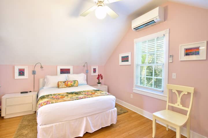 Upstairs Q bedroom with bluetooth speaker, Alexa, Smart TV, closet with safe, Mitsubishi split AC/heat.  Daily housekeeping is included with making the bedm, refreshing towels left on the floor.