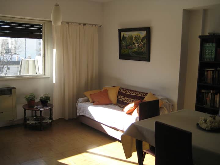 Habitación privada en departamento de 1 dormitorio en Villa Ortúzar