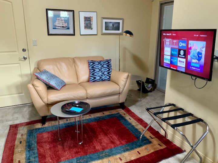 Unique Custom Built Studio For Private Retreat - Green Valley, AZ