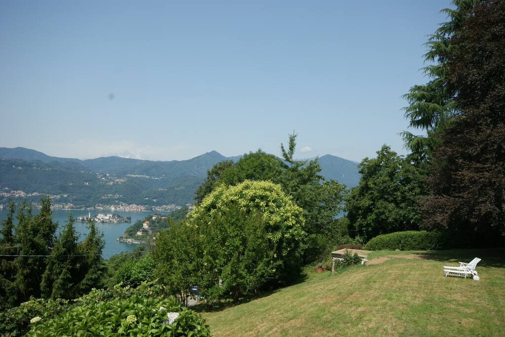 VISTA LAGO