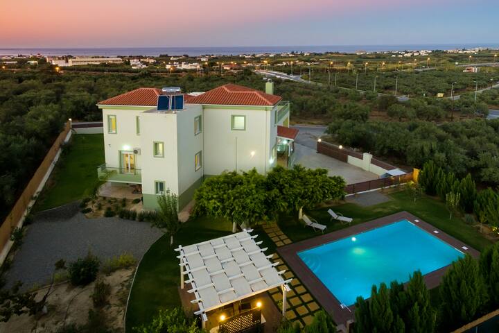 Villa Dimokratia-Private pool-Luxury & Comfort! gallery image 4