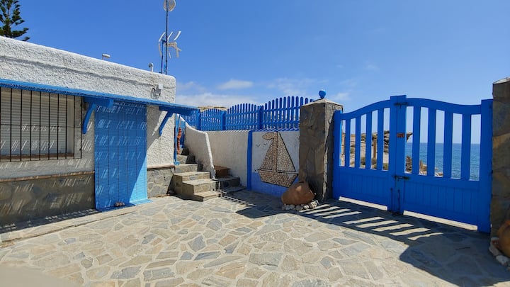 Apartment in Los Escullos. First beach line