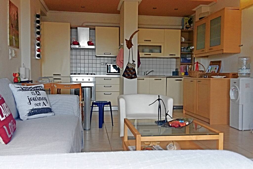 Kitchen & Livingroom 1