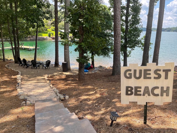 10 Best Airbnb Vacation Rentals Near Lake Keowee, South Carolina