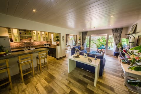 Beach vibes w/pool. Gated and quiet.