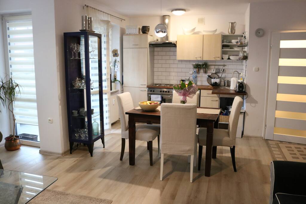 SUNNY APARTAMENT in ŚRÓDMIEŚCIE