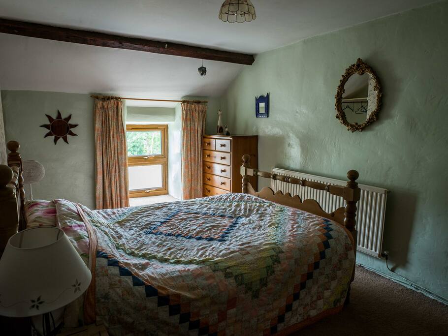 Cosy double bed
