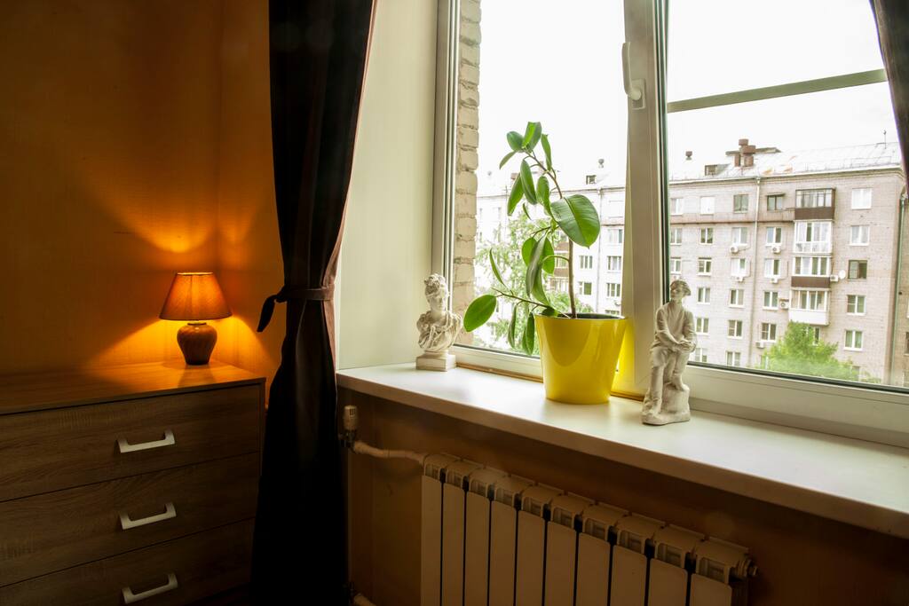 Yellow room