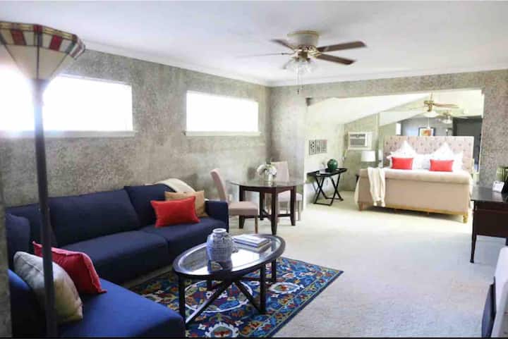 Downstairs Master bedroom and two roll away twin beds in closet 