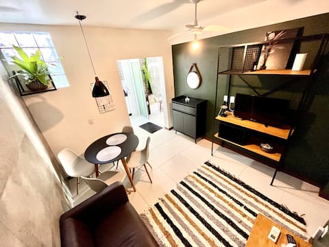 Successful Airbnb property: Annex (individual) in the center of Lagoa! in Lagoa