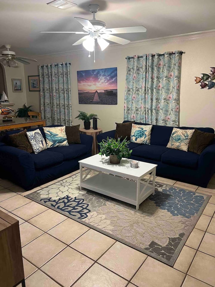 New Listing! Relaxing Getaway Close To The Beach! - North Padre Island