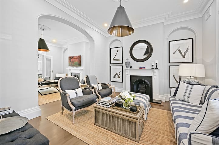 PURE PERFECTION- SUBLIME HAMPTON’S STYLE ABODE