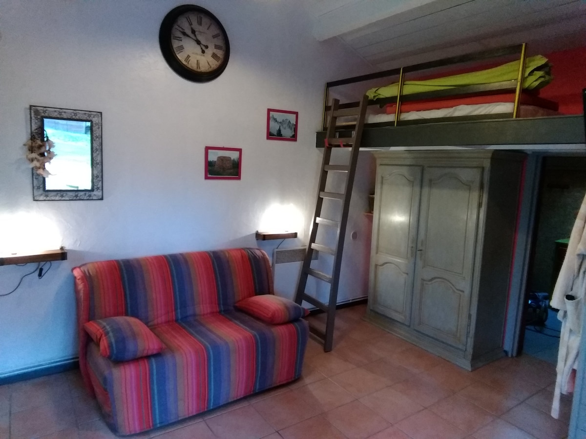 Sehemu ya chumba cha kulala