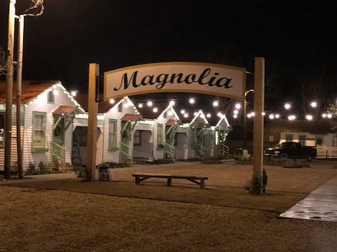 3V turistické kurty @ Magnolia Cafe