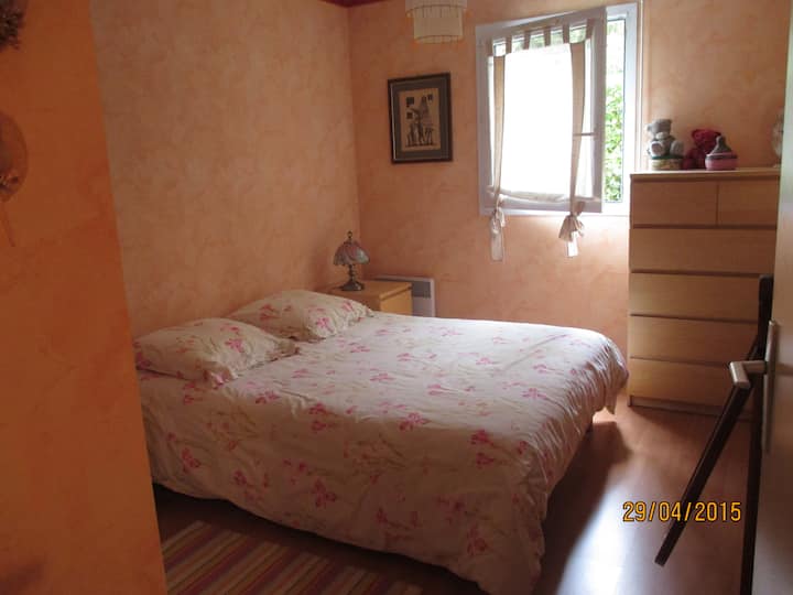 Tranquilla camera con terrazza rivolta a sud.