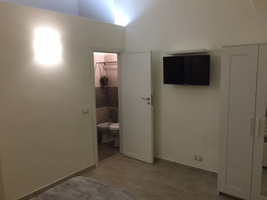 Camera verso bagno