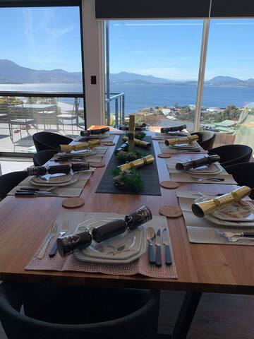 Tranmere Home with a View gallery image 3