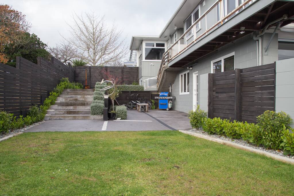 Garden /Barbecue area