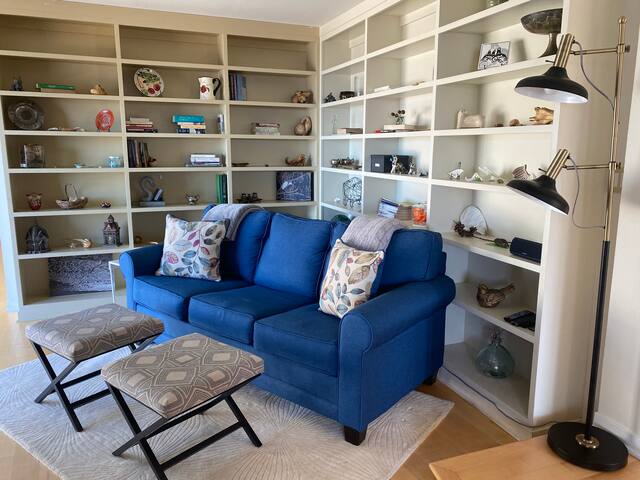 Tranquil Oceanfront Retreat w/ Breathtaking Views gallery image 4