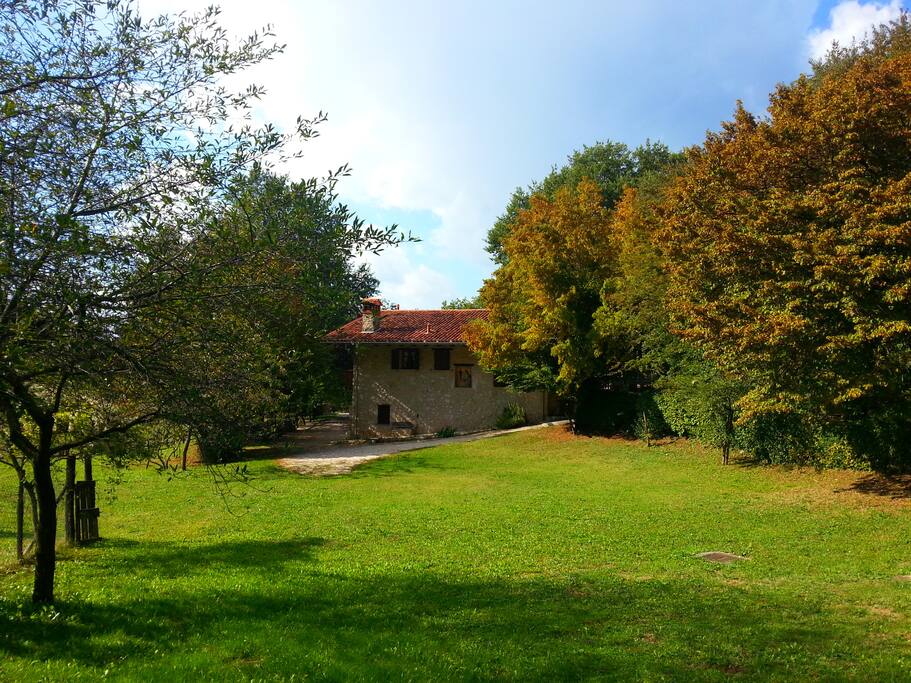 Cascina Brea con prato