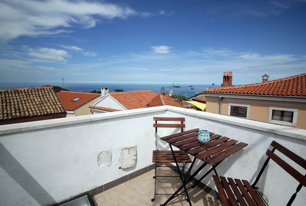 Shared rooftop terrace