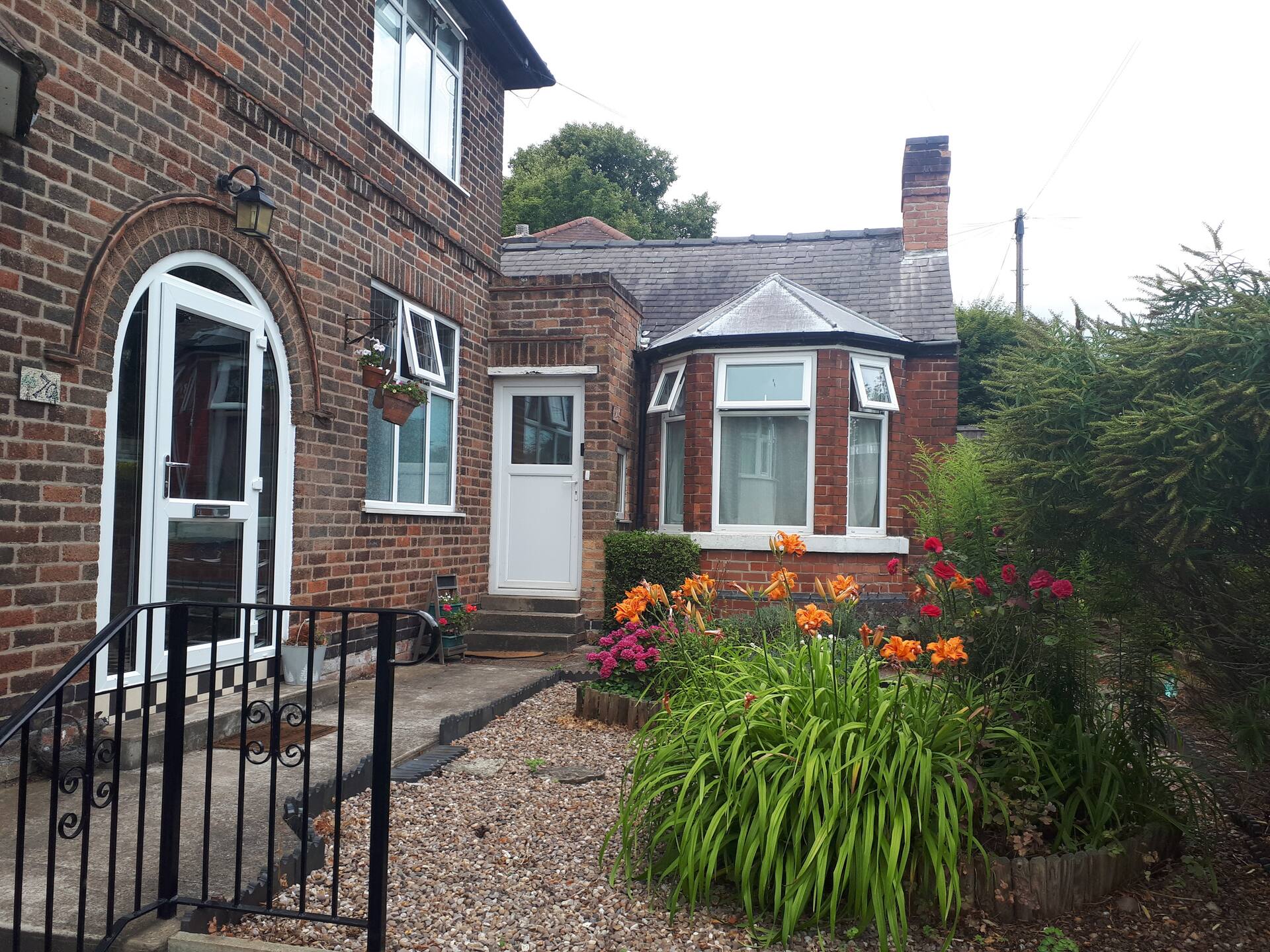 Self-contained annexe and garden