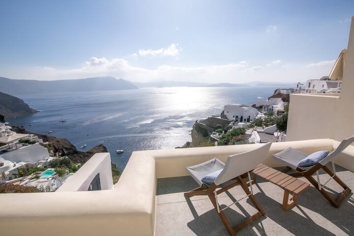 Two Bedroom Villa, Outdoor Hot Tub – Aloia Villas