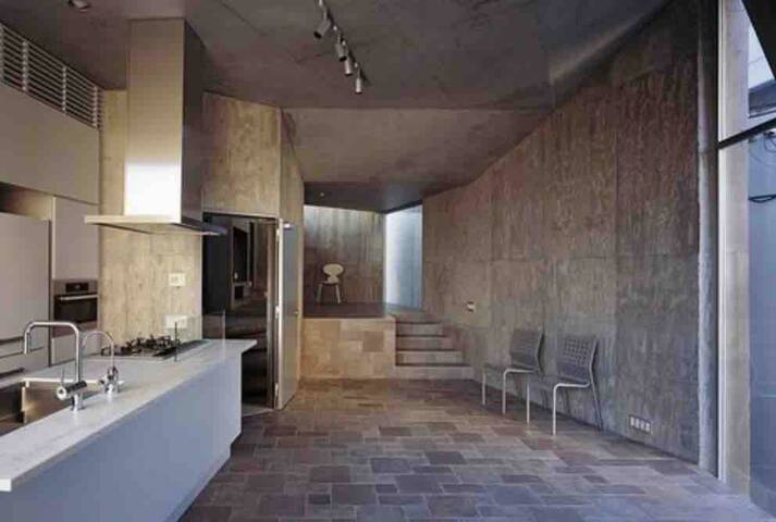 【Free pickup】MinamiAzabu Luxury 4-storey Villa gallery image 5