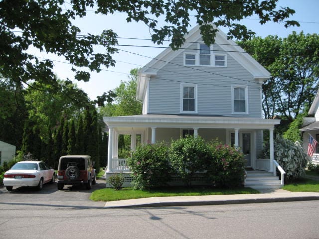 Single family Victorian Home:  Permit #STR19-22