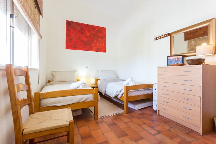 CASA SUESTE - 2 single bedroom - relaxing and confortable