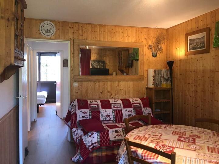 Appartement Chaleureux à La Montagne, Jolie Vue - Les Angles
