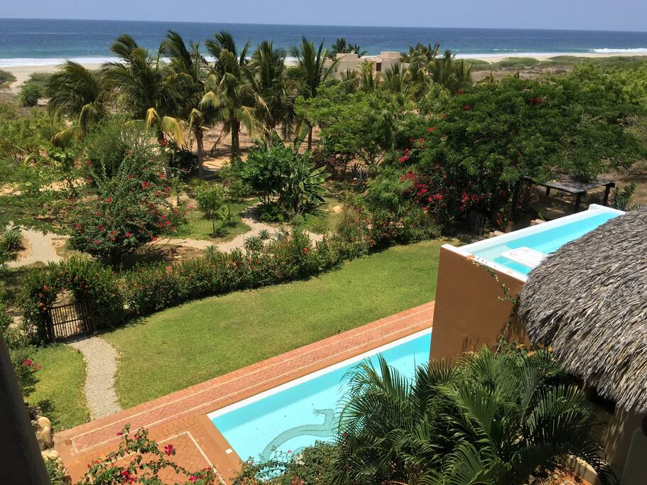 Relaxing Beach Estate Villas for Rent in Oaxaca, Oaxaca, Mexico