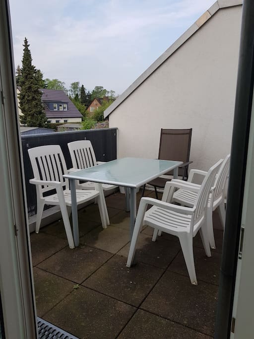 Terrasse mit Sitzgelegenheit für 5 Personen...