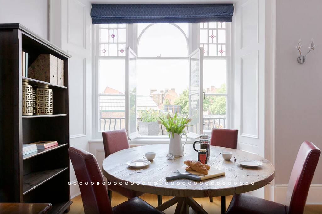 Dining area - as featured in the "Plum Guide"