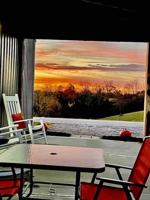 Countryside Inn (9 mi to Ark)| Fire Pit|Barn Games