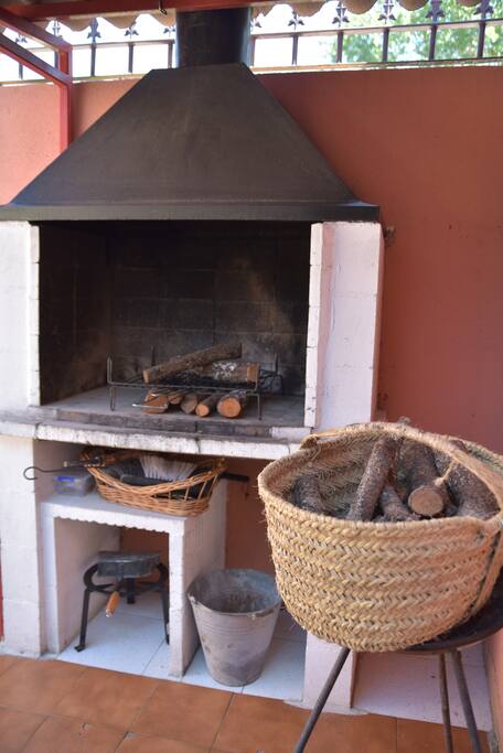 Barbacoa con leña
