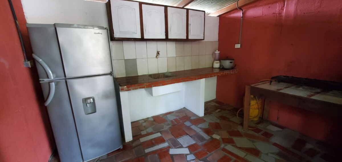 casa blanca entire place - Cabins for Rent in Las Salinas, Rivas, Nicaragua