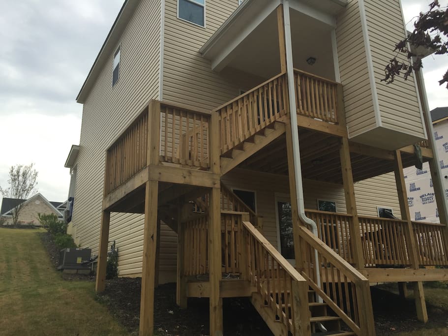 Double deck with grill.