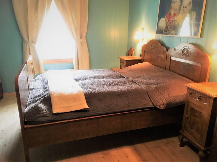 Master bedroom, bed 1. (160*200 cm)