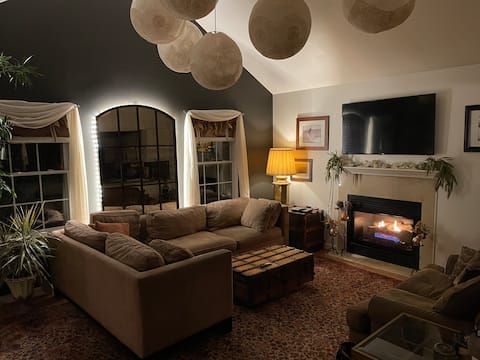 5 BEDROOM SURF PALACE under a mile from the beach!