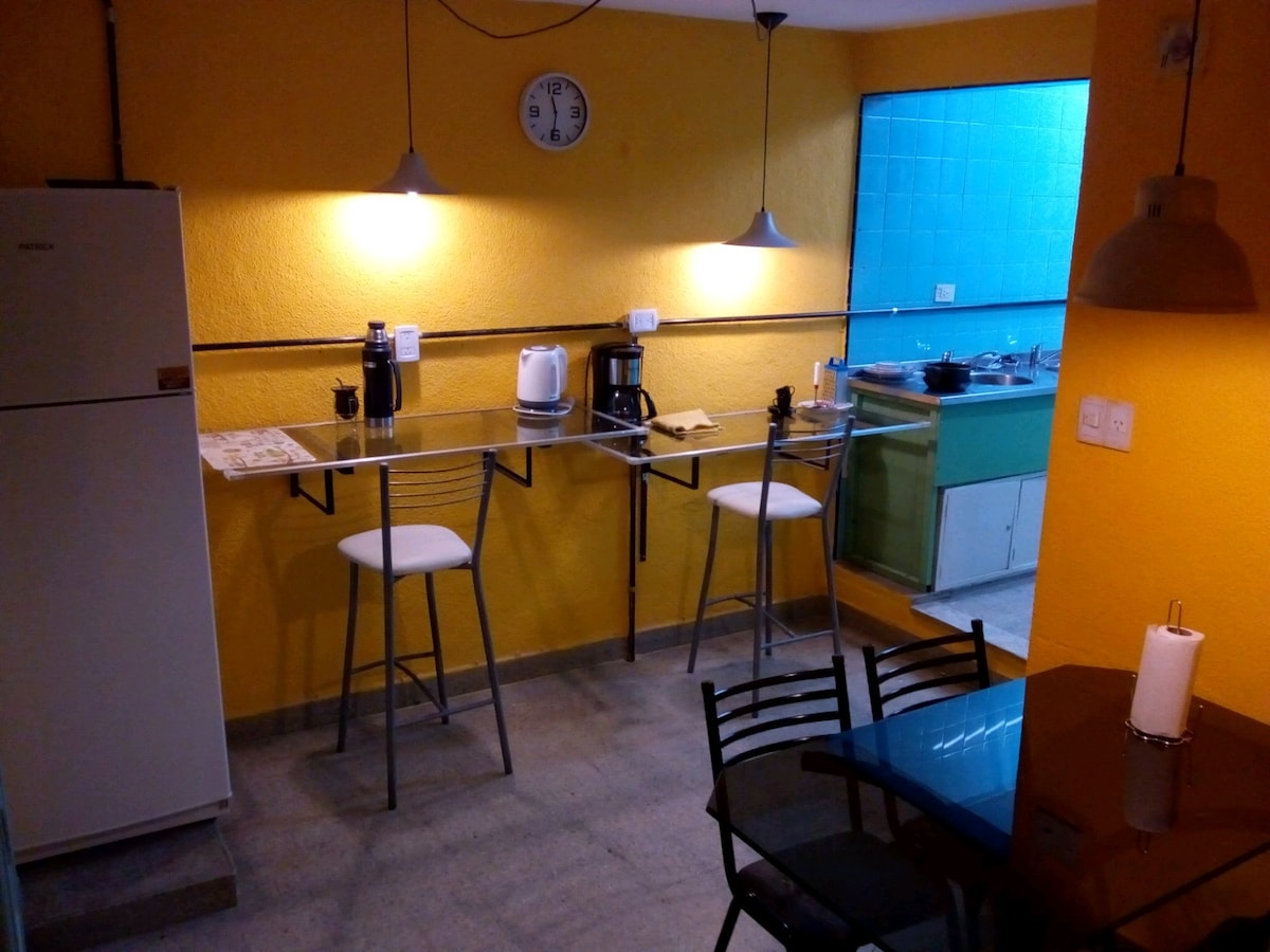 Monoambiente con balcón en Villa Crespo