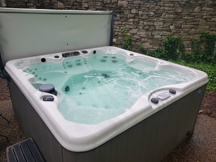 12 Best Cabins With Hot Tub Near St. Louis, Missouri Updated 2024