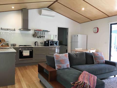 Top Airbnb: On Corsair Bed & Breakfast in Torquay